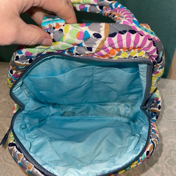 NWTs….Brand New Vera Bradley Compact Back Pack - Picture 4 of 7